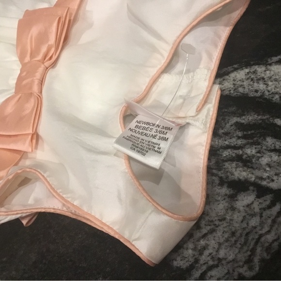 Youngland 3/6 month dress with polyester lining and tulle underneath. - Picture 4 of 5